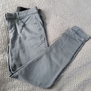 Wit and Wisdom Absolution Gray Skinny Jeans